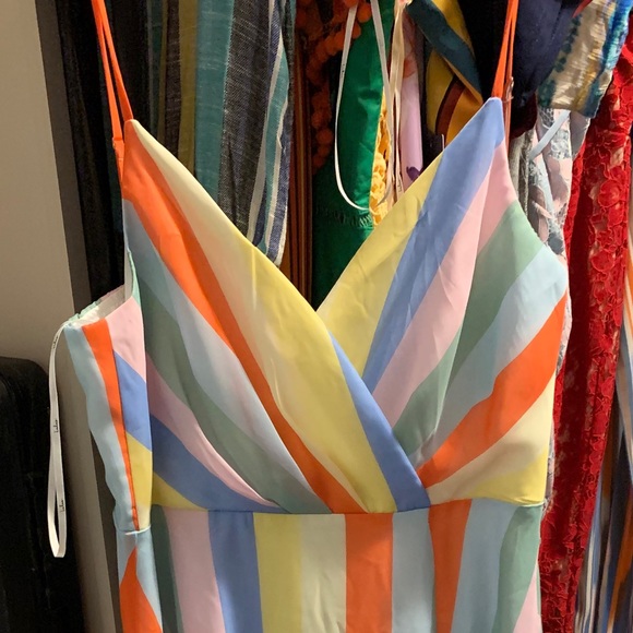 Lulu’s dress *never worn* - Picture 2 of 2